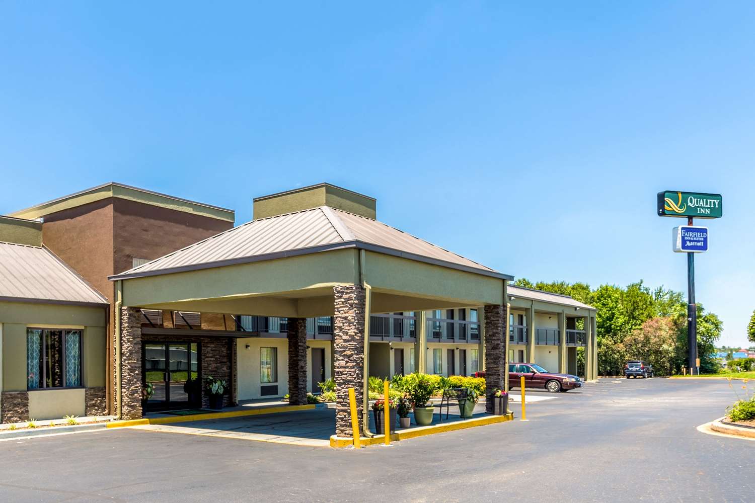 Hotel QUALITY INN SIMPSONVILLE-GREENVILLE