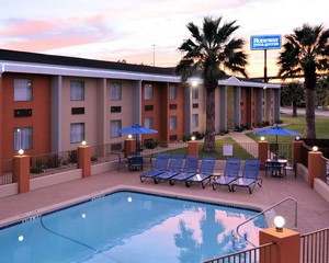 Hotel RODEWAY INN & SUITES DOWNTOWN NORTH