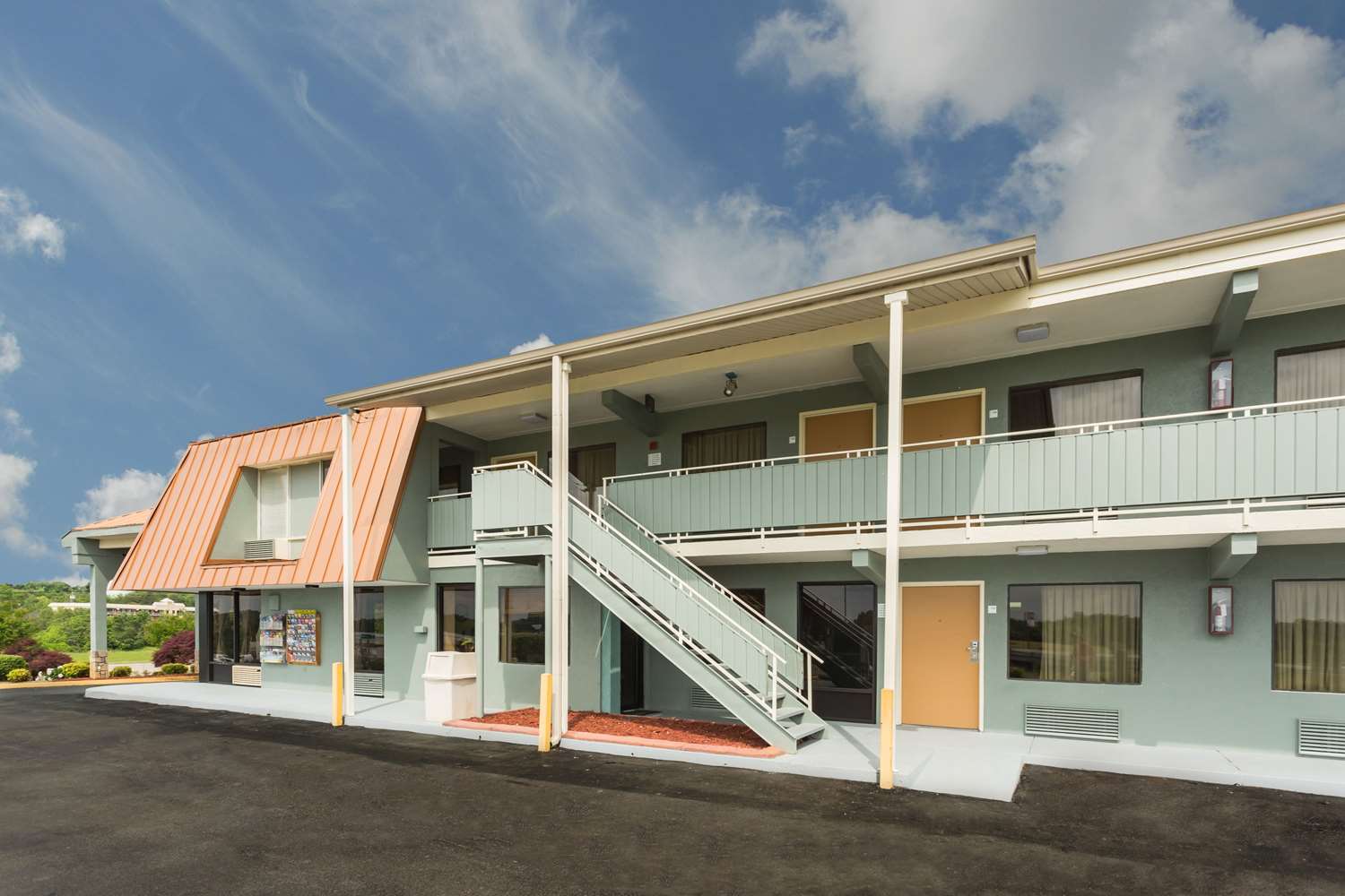 Hotel ECONO LODGE WHITE PINE