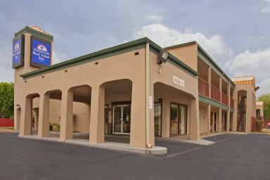 Hotel SUPER 8 MOTEL - ROUND ROCK