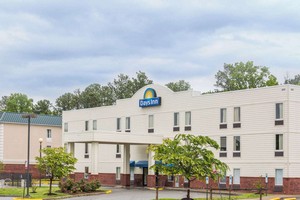 Hotel DAYS INN DOSWELL AT THE PARK