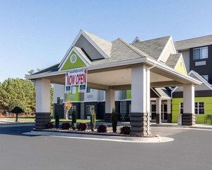 Hotel HOLIDAY INN EXPRESS & SUITES RICHMOND NORTH ASHLAND