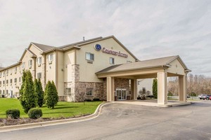 Hotel COMFORT SUITES LAKE GENEVA EAST