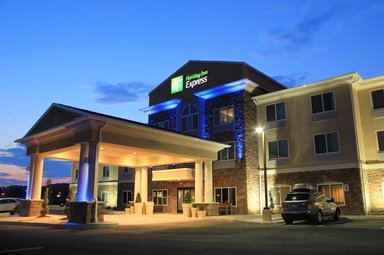 Hotel HOLIDAY INN EXPRESS & SUITES BELLE VERNON