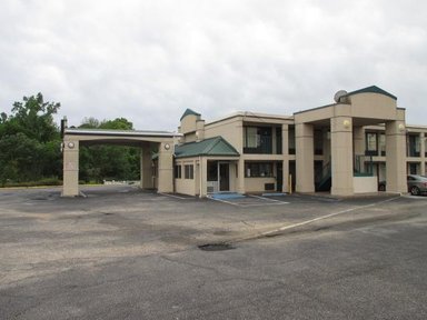 Hotel RED CARPET INN DOTHAN