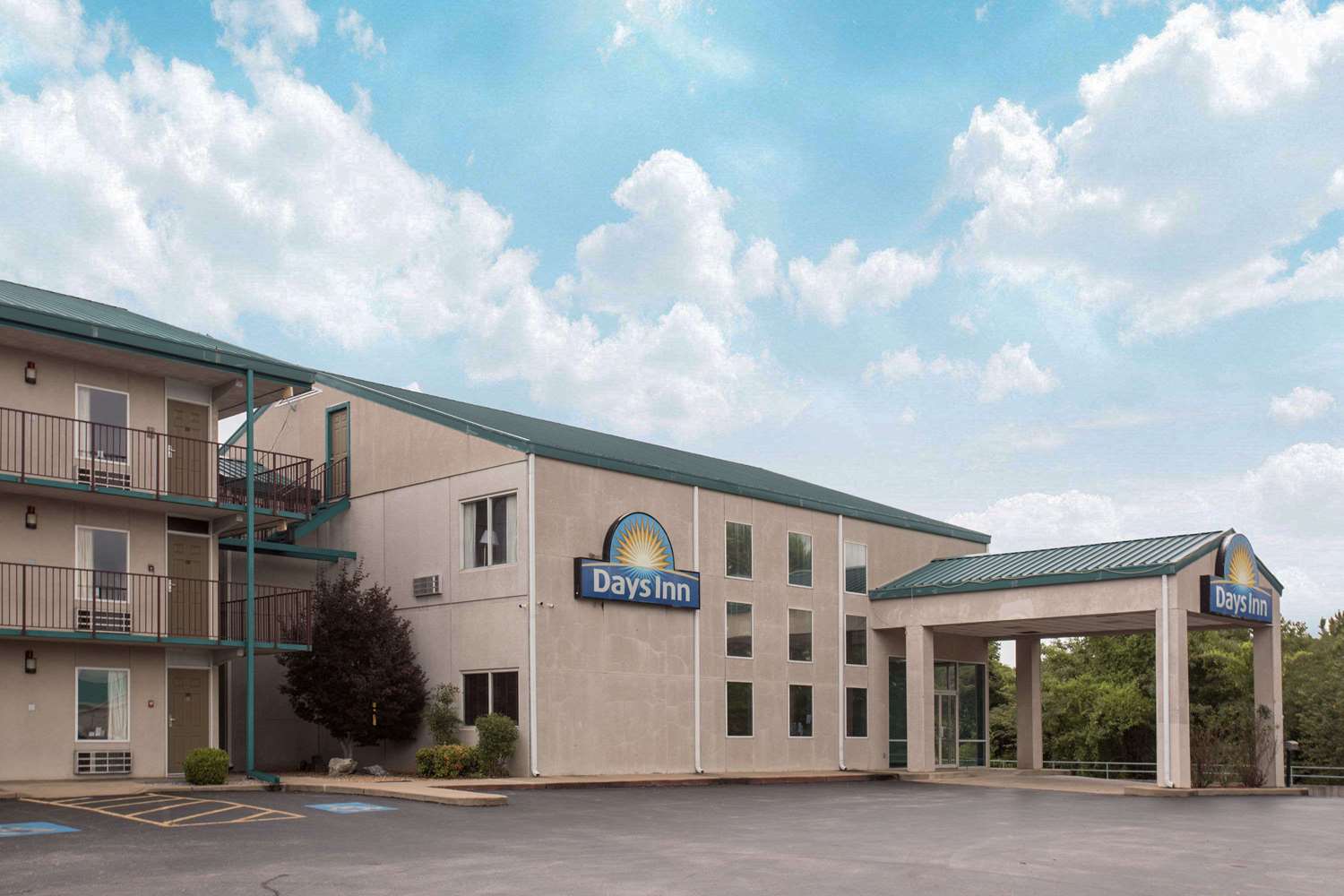 Hotel DAYS INN HARRISON