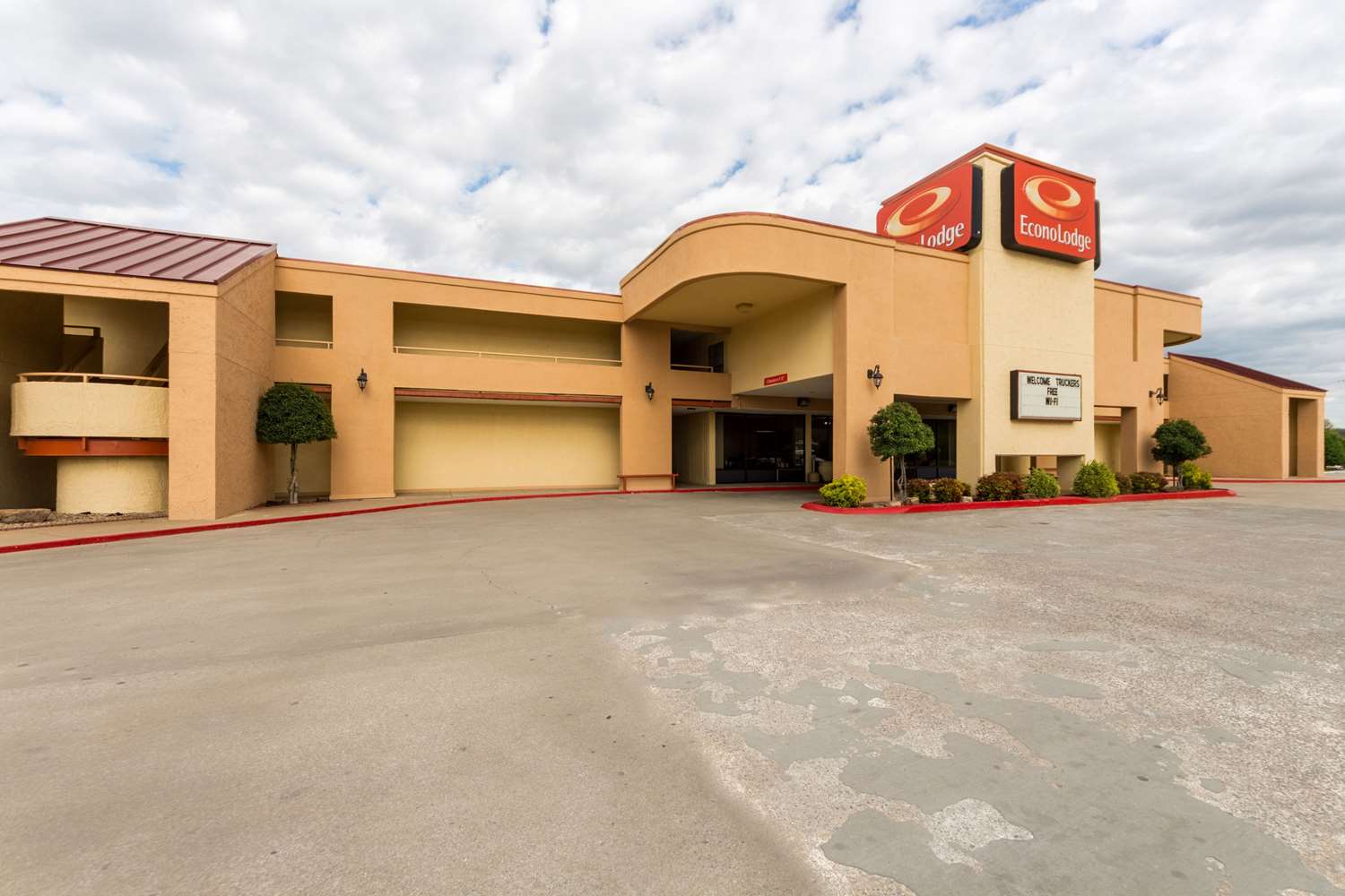 Hotel ECONO LODGE FAYETTEVILLE