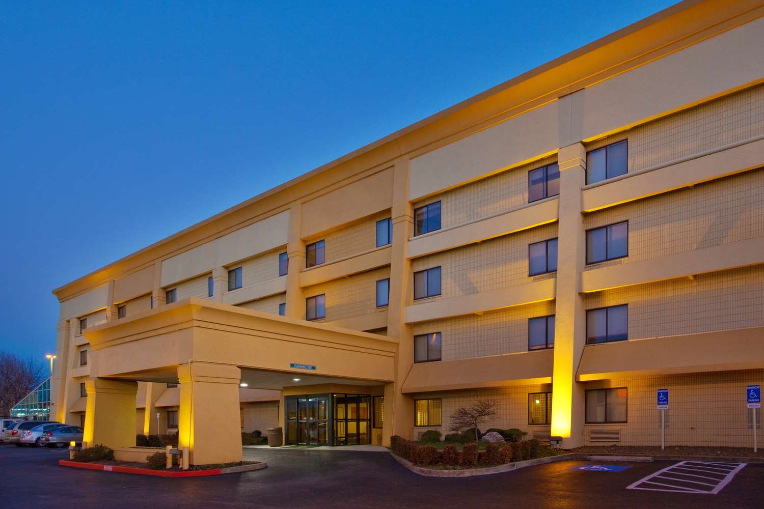 Hotel LA QUINTA INN & SUITES SPRINGDALE