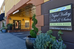 Hotel 3 PALMS NAPA VALLEY HOTEL AND RESORT