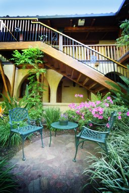 Hotel RANCHO CAYMUS INN