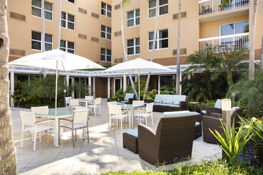 Hotel COURTYARD MIAMI AVENTURA MALL