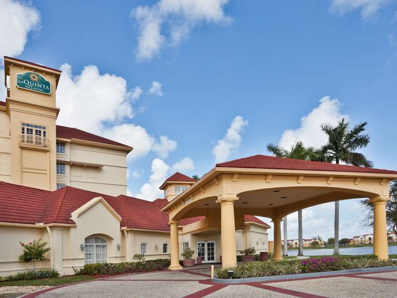 Hotel LA QUINTA INN & SUITES FT LAUDERDALE AIRPORT