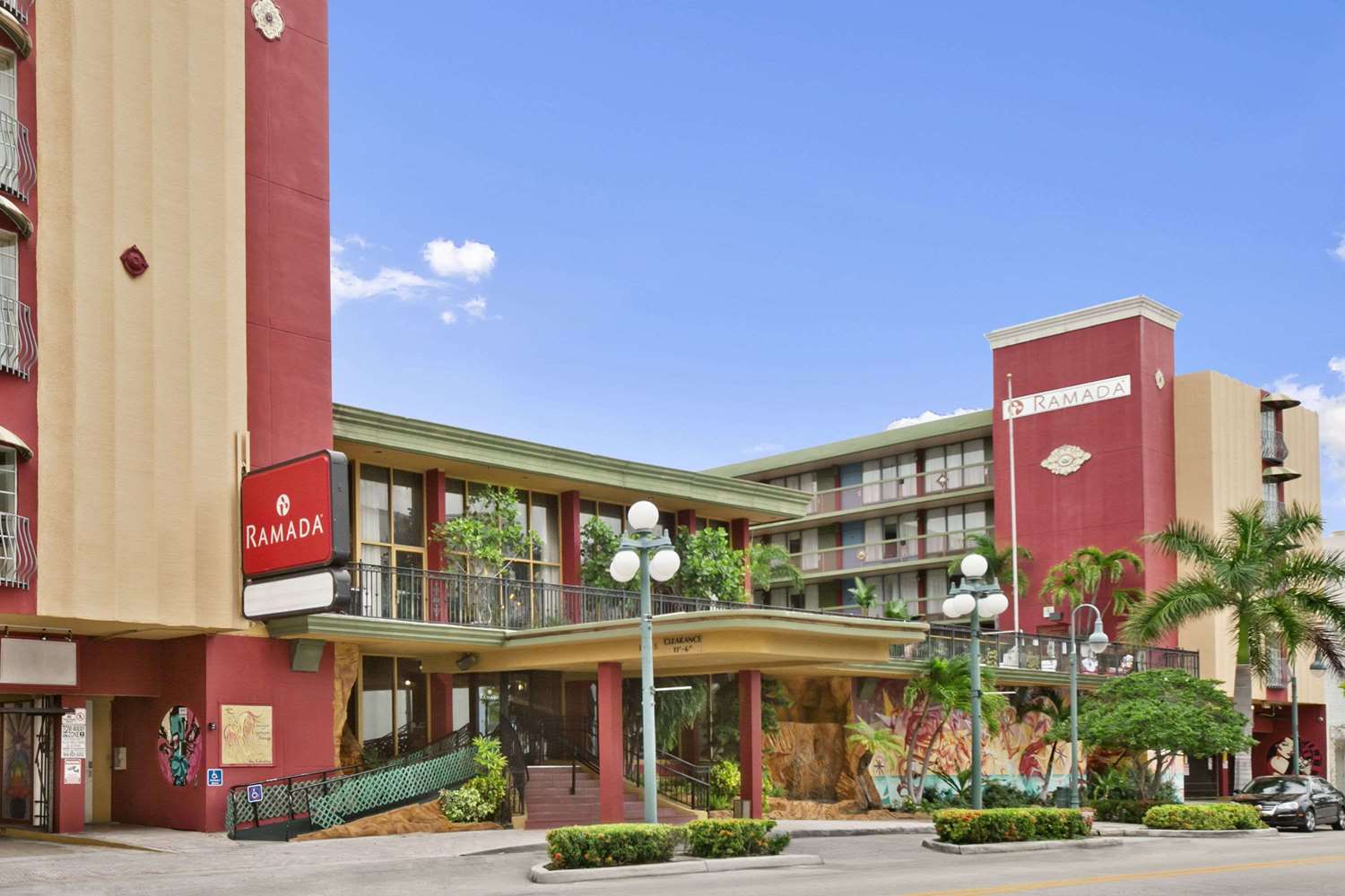 Hotel RAMADA HOLLYWOOD DOWNTOWN