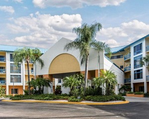 Hotel COMFORT INN & EXECUTIVE SUITES