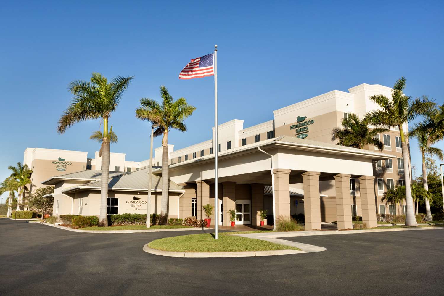 Hotel HOMEWOOD SUITES BY HILTON FORT MYERS AIRPORT-FGCU