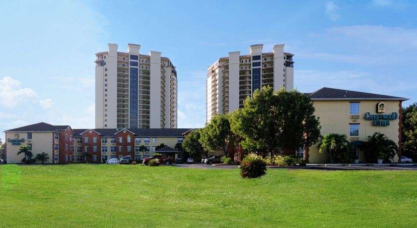 Hotel INTOWN SUITES FT. MYERS