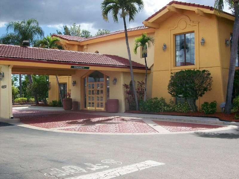 Hotel LA QUINTA INN FORT MYERS CENTRAL