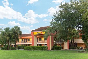 Hotel SUPER 8 NAPLES