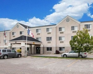 Hotel QUALITY INN & SUITES MASON CITY