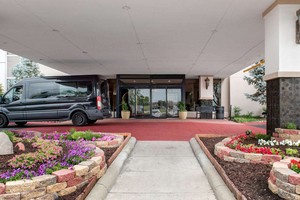 Hotel CLARION HOTEL AIRPORT