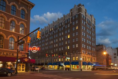 Hotel HAMPTON INN INDIANAPOLIS DWTN ACROSS FROM CIRCLE CENTRE