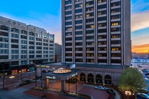 Hotel HILTON INDIANAPOLIS HOTEL - SUITES