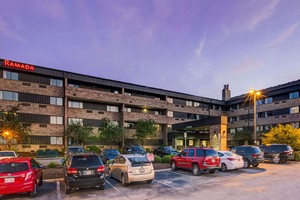 Hotel RAMADA INDIANAPOLIS AIRPORT
