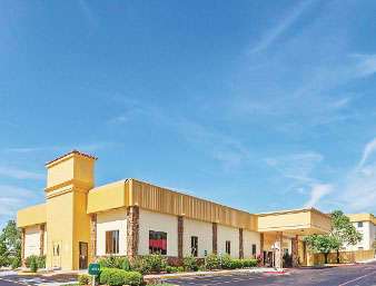 Hotel DAYS INN & SUITES BARTLESVILLE