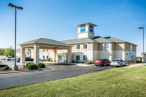 Hotel RODEWAY INN & SUITES
