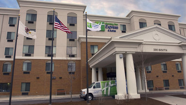 Hotel HOLIDAY INN EXPRESS & SUITES CHICAGO WEST-O'HARE ARPT AREA