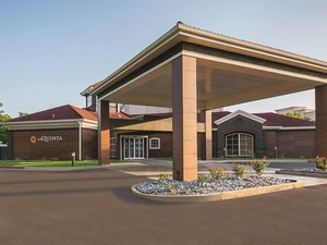 Hotel LA QUINTA INN & SUITES ALEXANDRIA AIRPORT