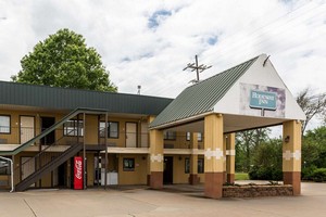 Hotel RODEWAY INN ALEXANDRIA