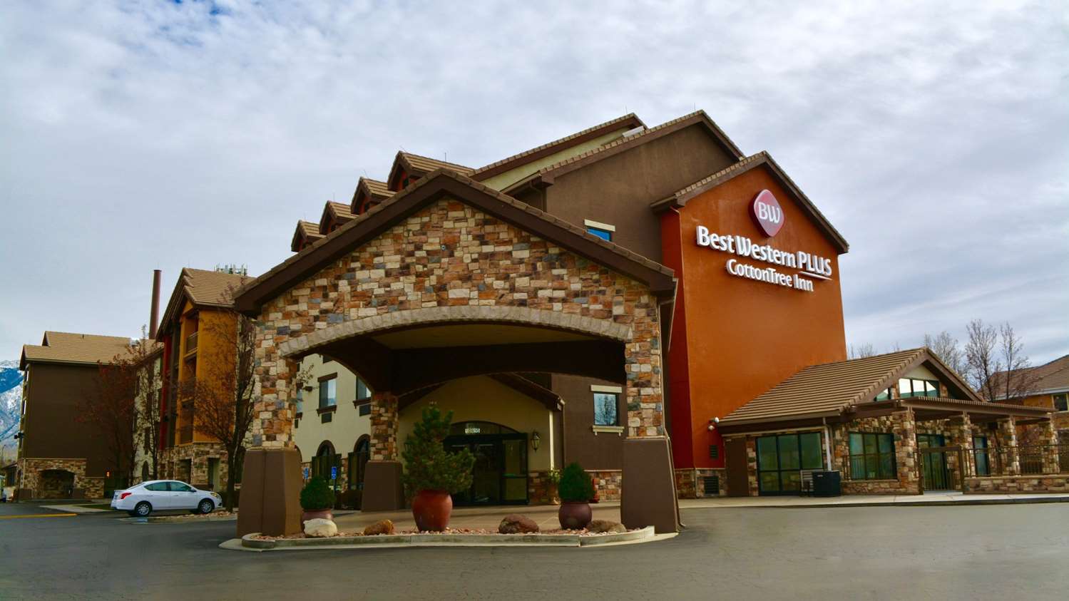 Hotel BEST WESTERN PLUS COTTONTREE INN