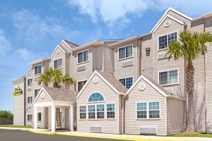 Hotel MICROTEL INN & SUITES BY WYNDHAM BREAUX BRIDGE