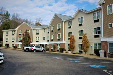 Hotel HOLIDAY INN EXPRESS DURHAM - (UNH)
