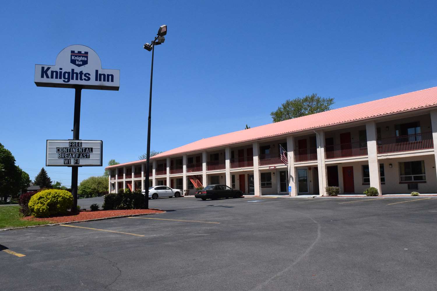 Hotel KNIGHTS INN OSWEGO EAST