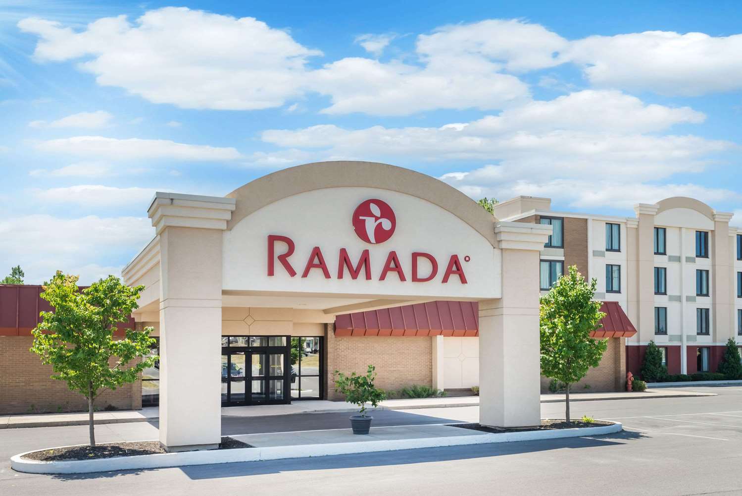 Hotel RAMADA WATERTOWN