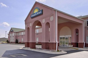 Hotel DAYS INN & SUITES HUNTSVILLE