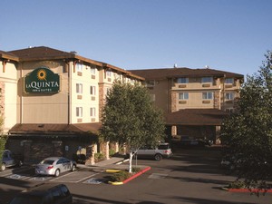Hotel LA QUINTA INN & SUITES VANCOUVER