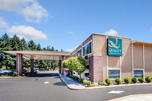 Hotel QUALITY INN & SUITES VANCOUVER NORTH