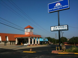 Hotel AMERICAS BEST VALUE INN AND SUITES DENTON