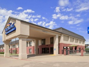 Hotel BAYMONT INN & SUITES LEWISVILLE