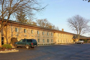 Hotel AMERICINN DELAFIELD