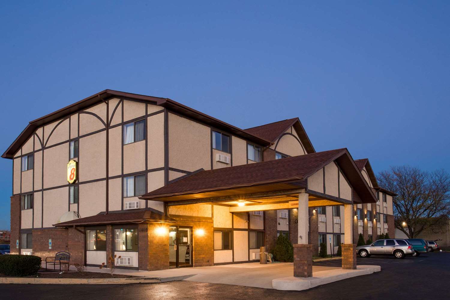 Hotel SUPER 8 WOODSTOCK