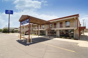 Hotel AMERICAS BEST VALUE INN AND SUITES