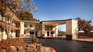 Hotel BEST WESTERN HILLSIDE INN