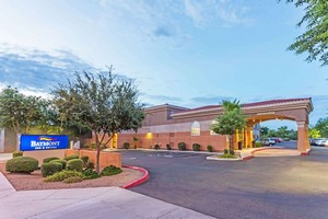 Hotel BAYMONT INN & SUITES MESA NEAR DOWNTOWN