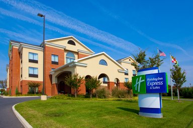 Hotel HOLIDAY INN EXPRESS & SUITES CHESTERTOWN