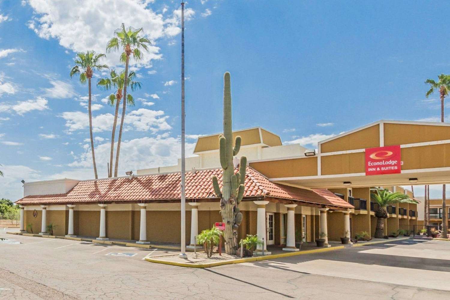 Hotel ECONO LODGE INN & SUITES MESA