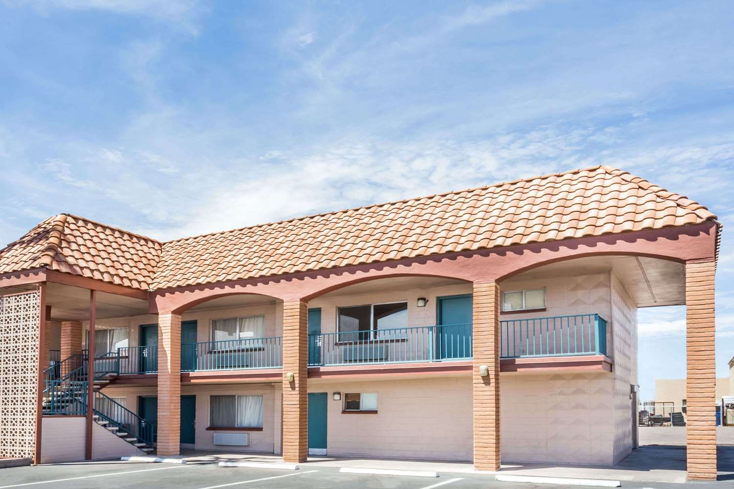 Hotel TRAVELODGE BY WYNDHAM, MESA